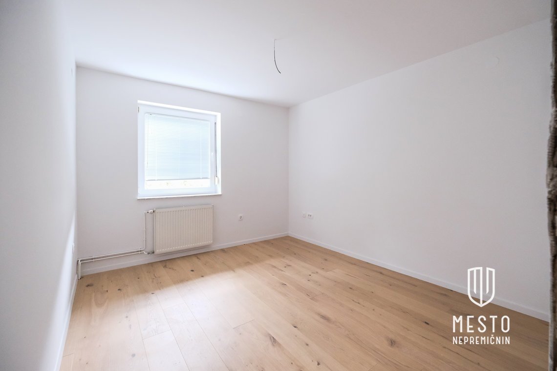 Detached house in Brod – potential to convert into 3 separate apartments – 15