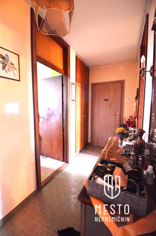 Three-bedroom apartment on Bratovševa ploščadi – 8