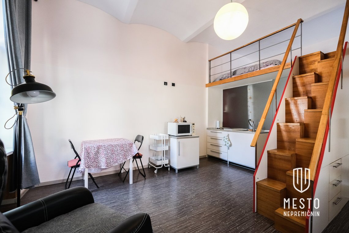 Studio on Trubarjeva Street – 3
