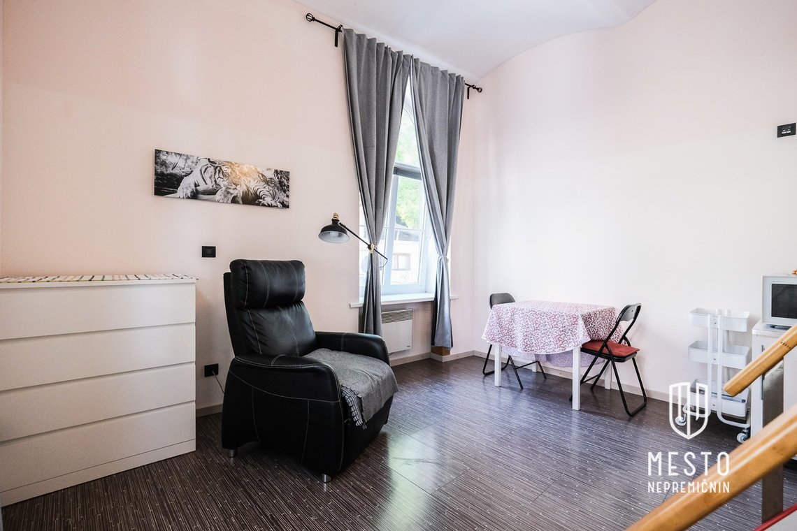 Studio on Trubarjeva Street – 4