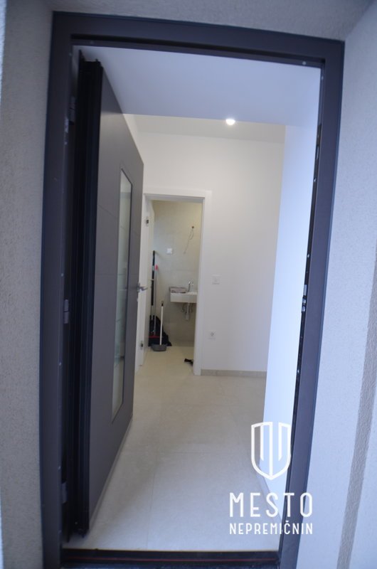 Four-room apartment in Vižmarje (Ground floor, extended and fully renovated in 2025) – 14