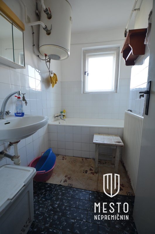 House with great potential in Sora near Medvode (K+P+M, built 1968) – 17