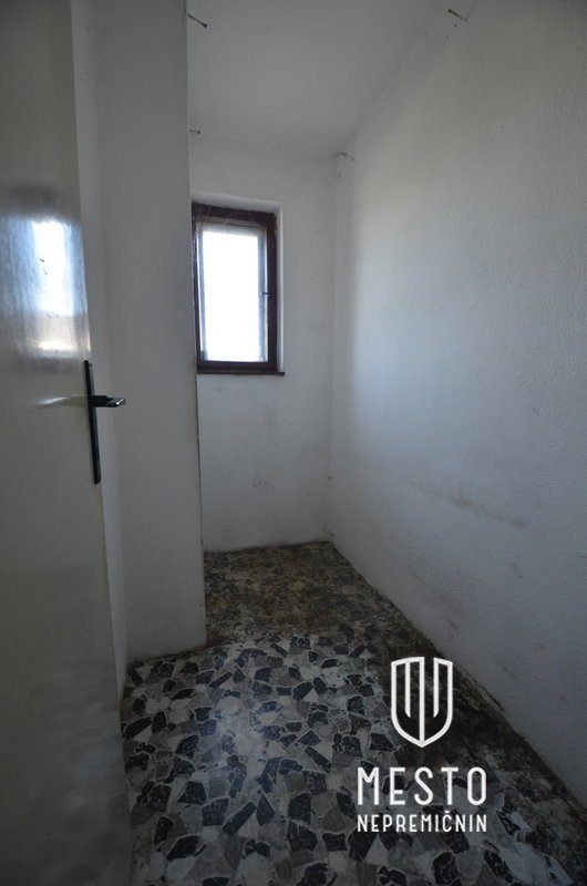 House with great potential in Sora near Medvode (K+P+M, built 1968) – 18