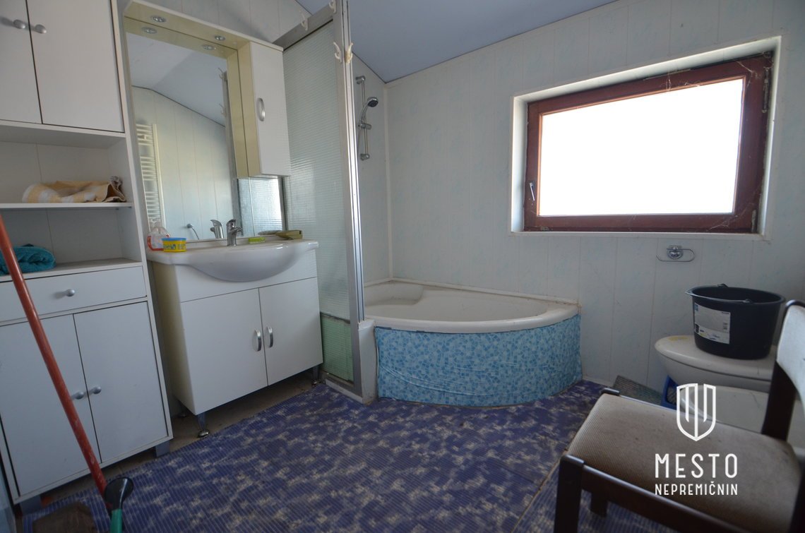House with great potential in Sora near Medvode (K+P+M, built 1968) – 20