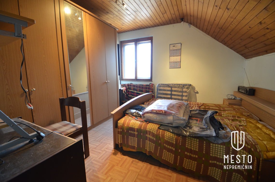 House with great potential in Sora near Medvode (K+P+M, built 1968) – 26