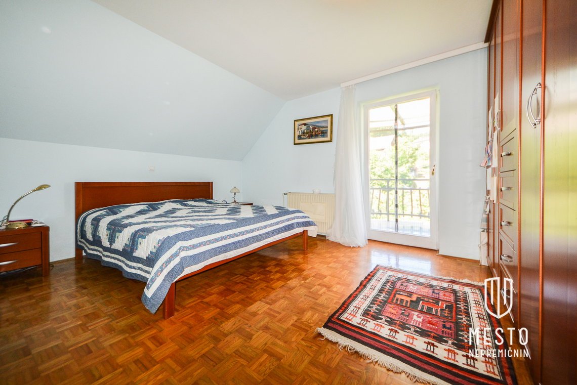 Cozy house with a spacious plot in Ponova vas, Grosuplje – 13