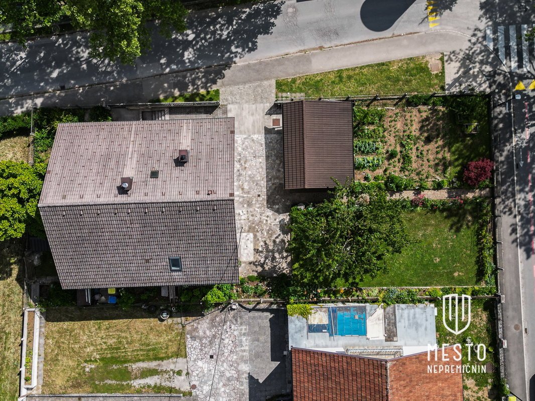 Developable plot with exceptional investment potential – multi-apartment building – 2
