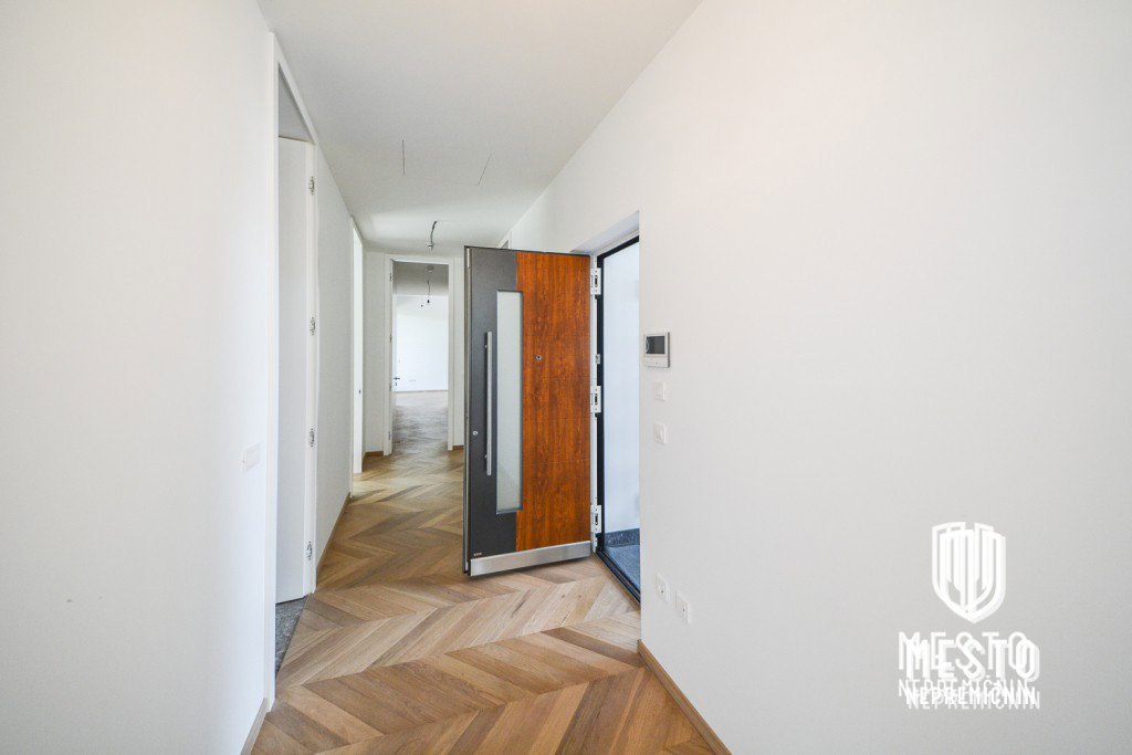 Luxurious 3-bedroom apartment in Residence Preska – 14