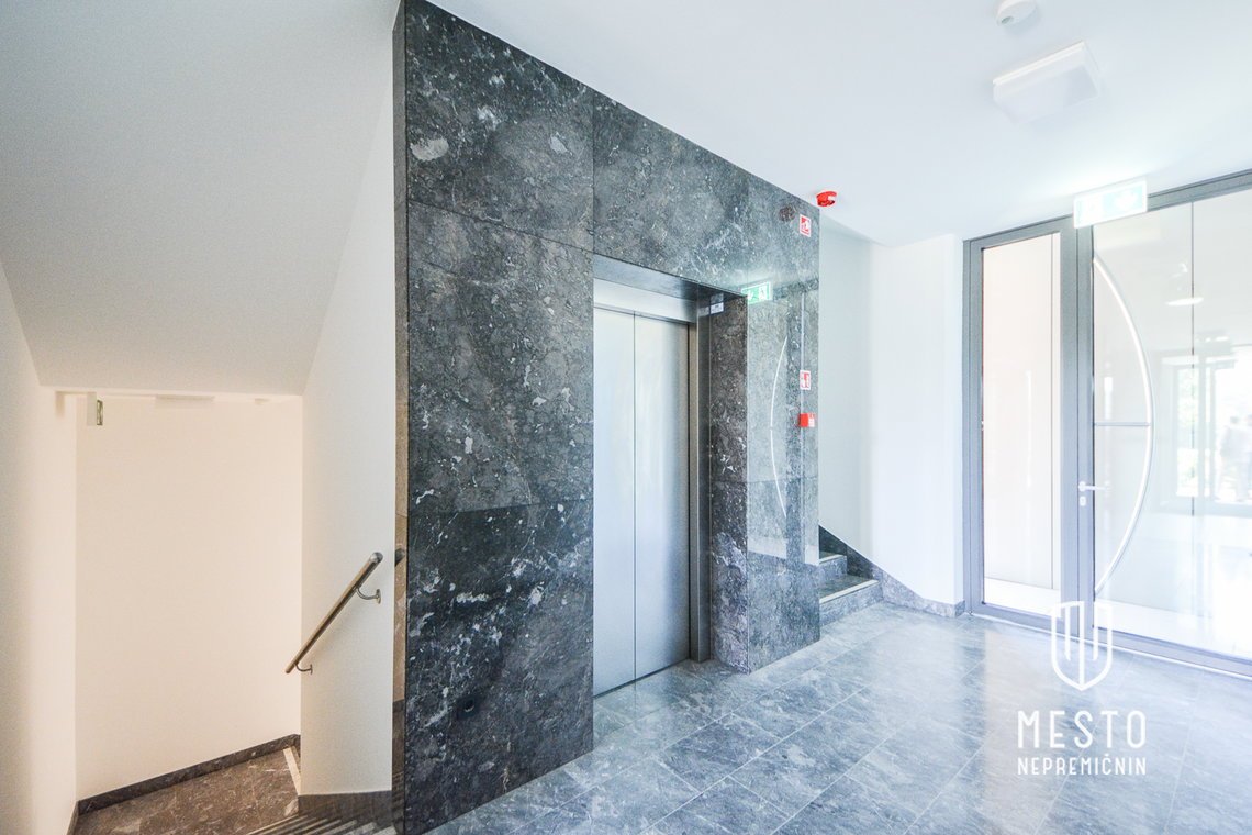 Luxurious 3-bedroom apartment in Residence Preska – 16