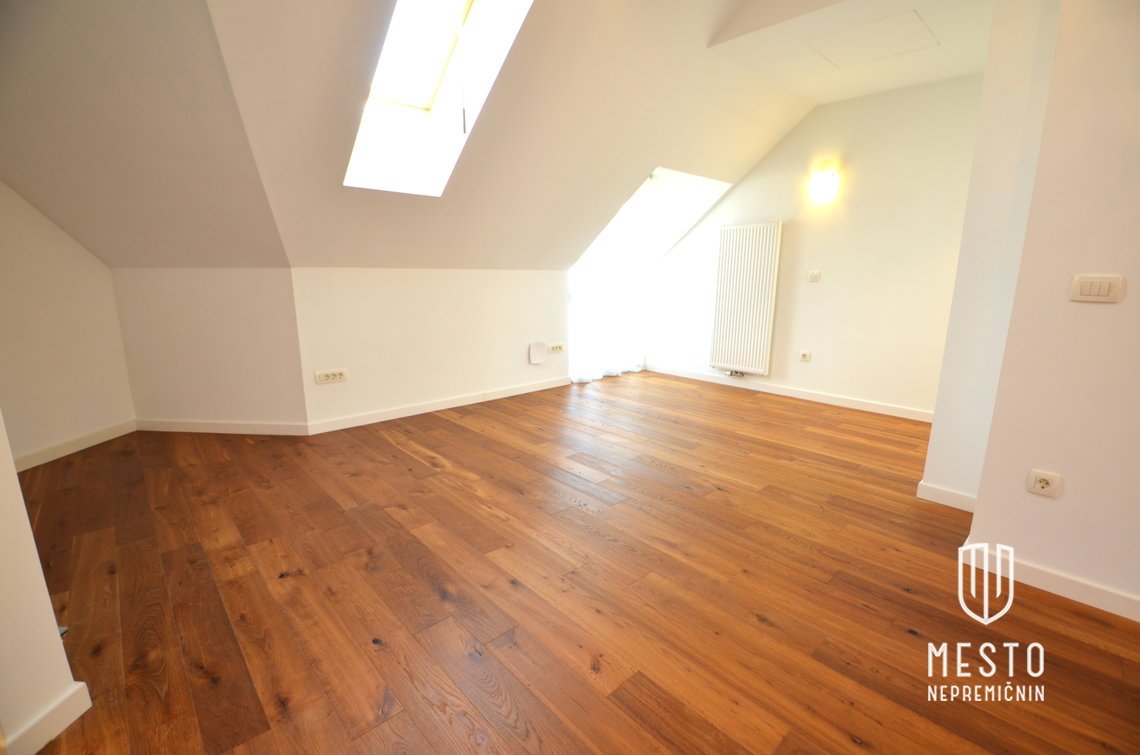 Terraced house in Grosuplje — bright, renovated, with a winter garden – 27