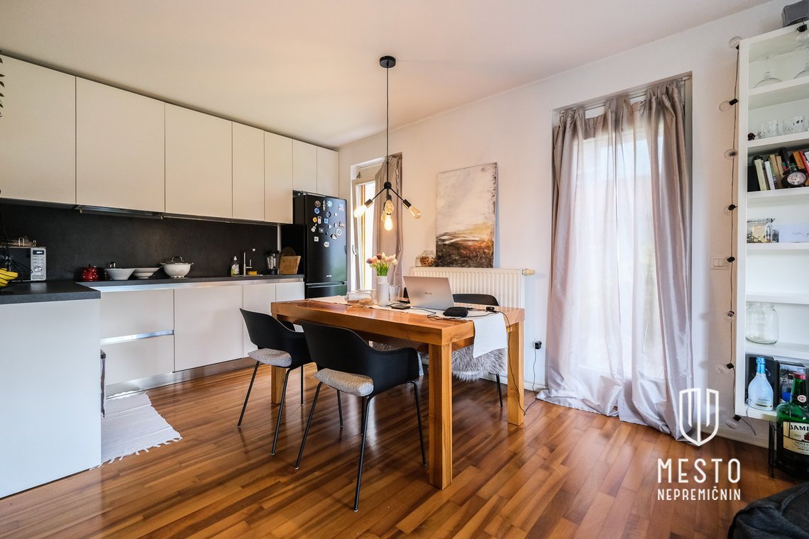 Bright three-bedroom apartment with terrace in Trnovo – 7