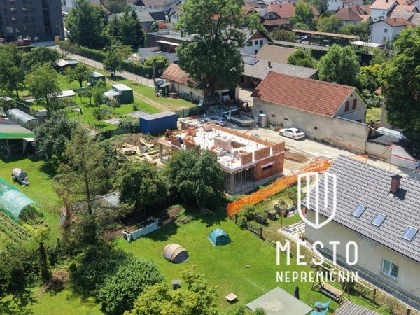 Novogradnja – enota dvojčka v središču Ježice – 17