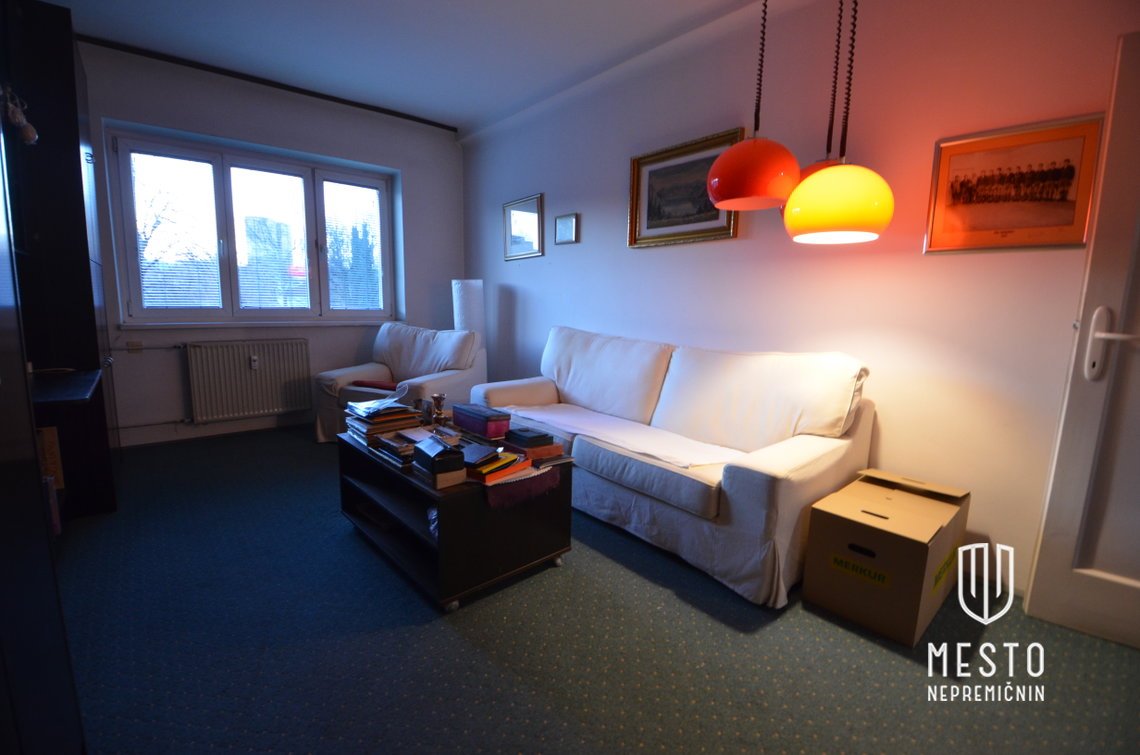 Two-and-a-half-room apartment with a garage, near all infrastructure (2nd/3rd floor, built in 1949) – 4