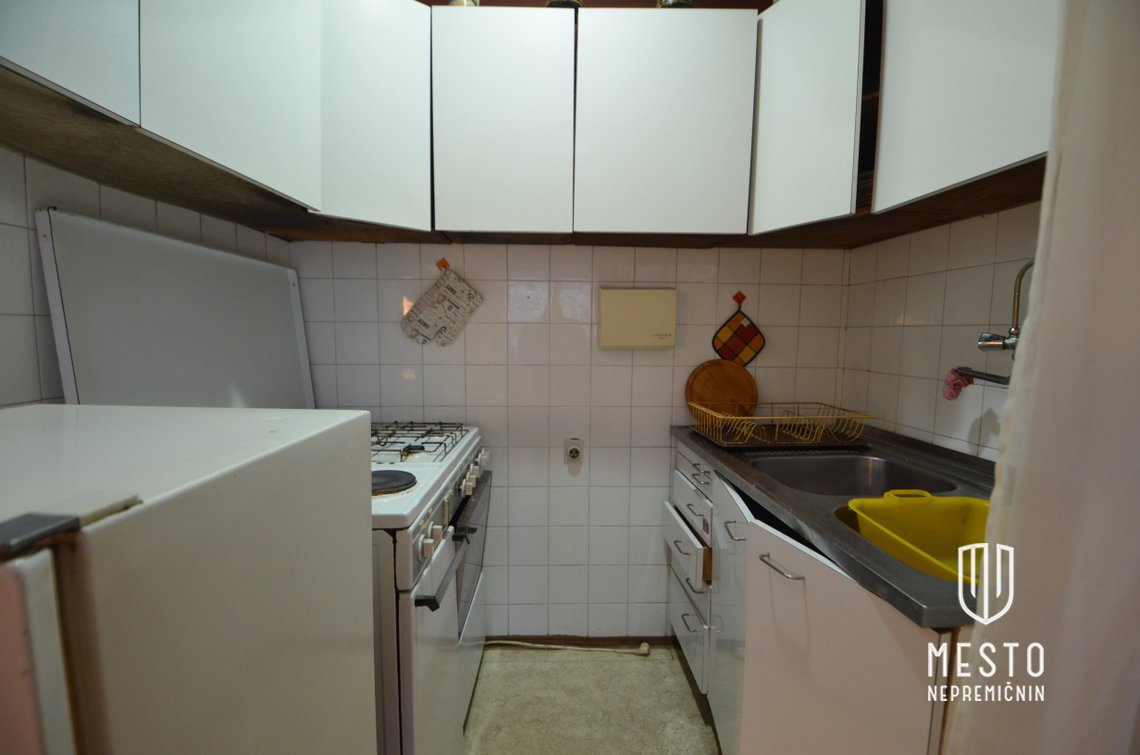 Two-and-a-half-room apartment with a garage, near all infrastructure (2nd/3rd floor, built in 1949) – 8