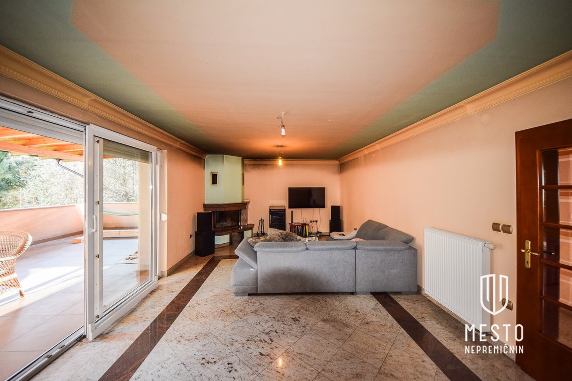 Detached house in a natural setting (K+P+1, built 2002) – 2