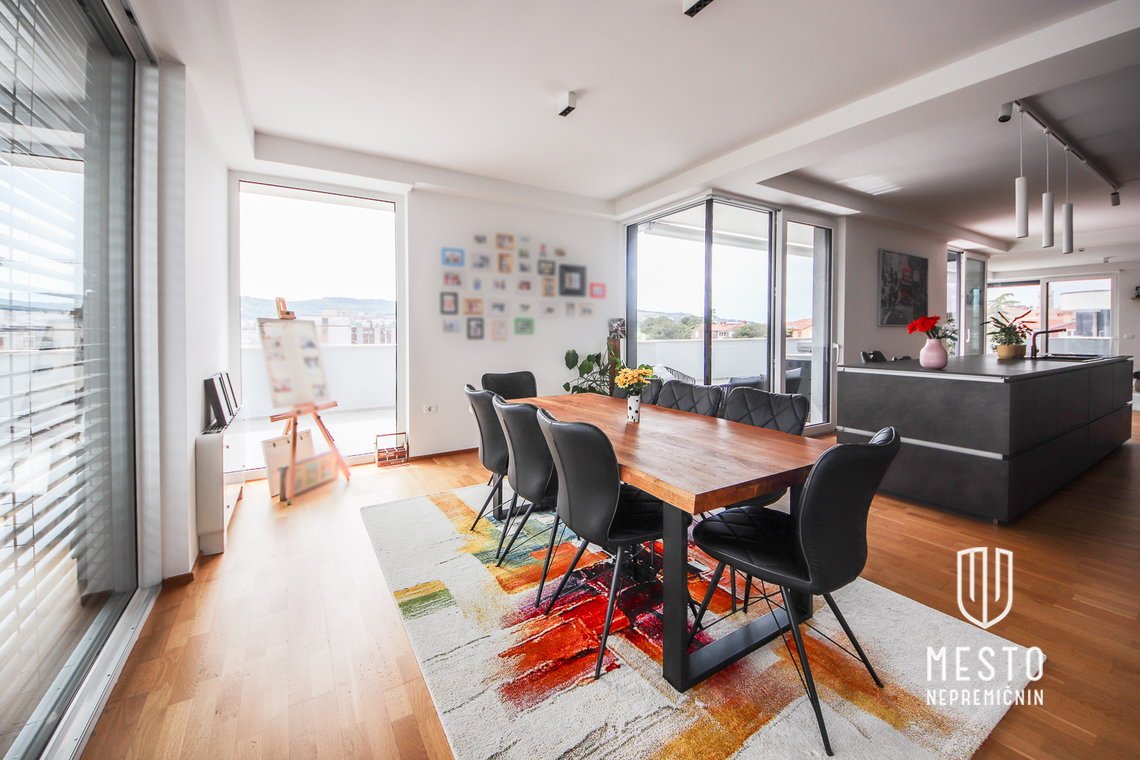 Premium five-room apartment in Koper – 19