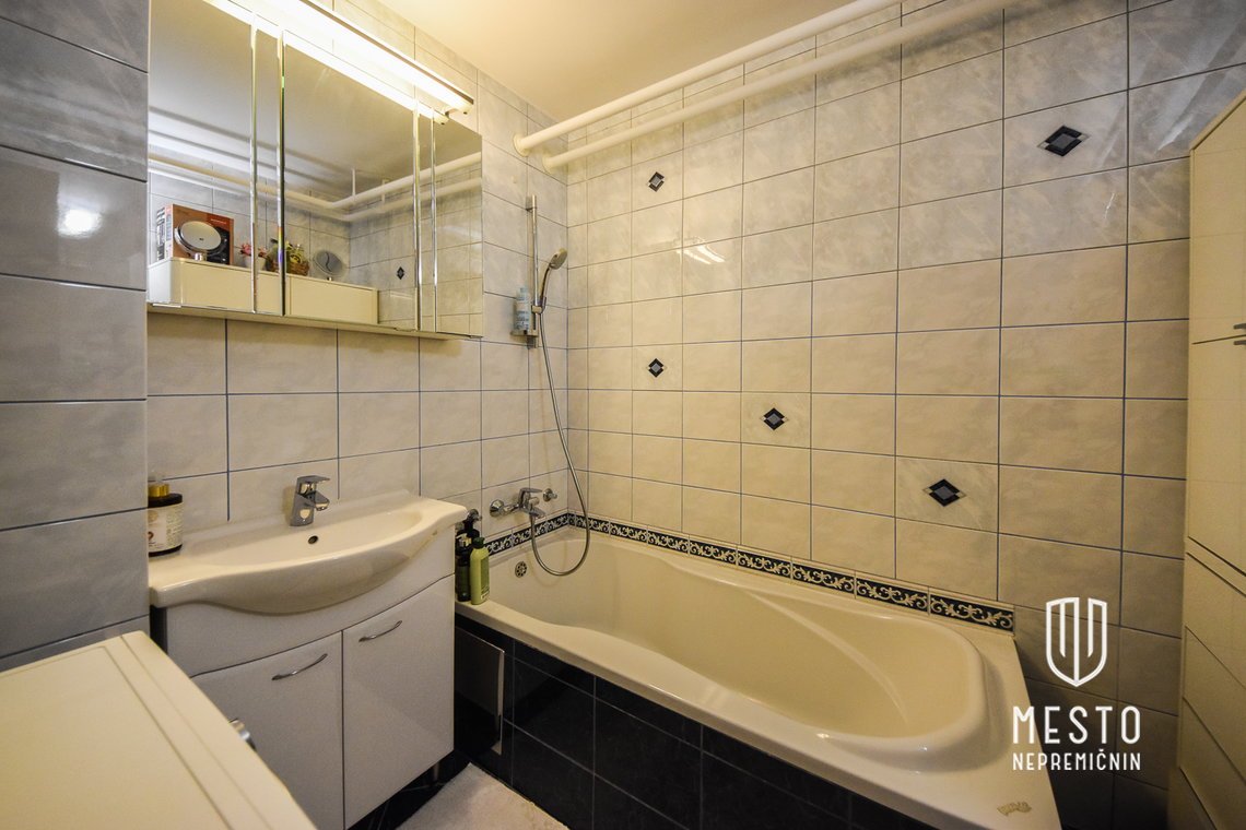 Three-room apartment in Šiška – 10