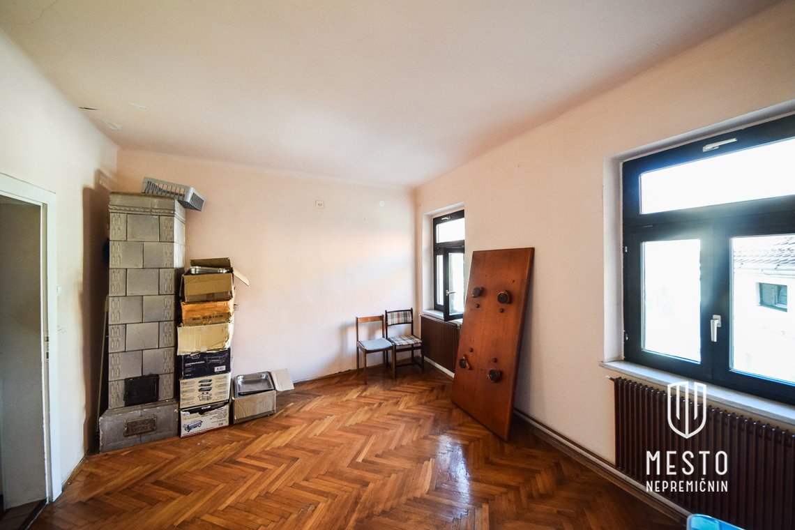 Commercial-residential building, Kranj – center (K+P+1+2+M, plot 1890, renovated in 2023) – 16