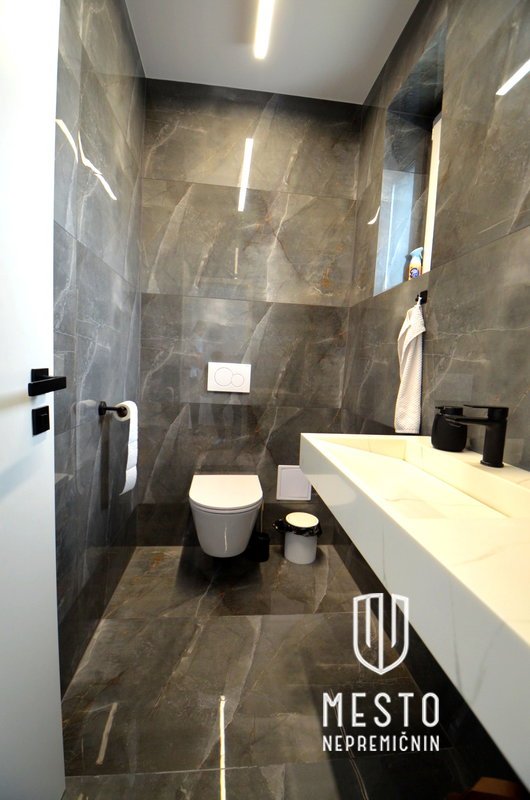 Residential semi-detached unit in Velika Račna (P+1, built in 2022, furnished) – 12
