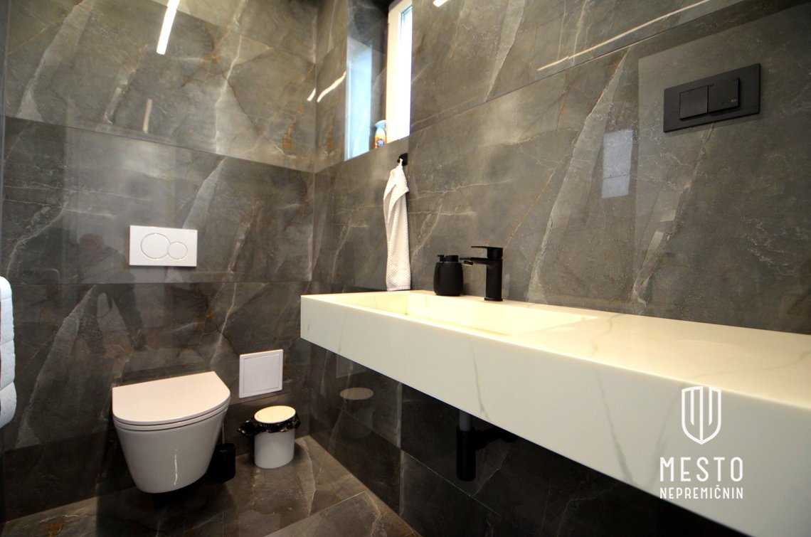 Residential semi-detached unit in Velika Račna (P+1, built in 2022, furnished) – 13