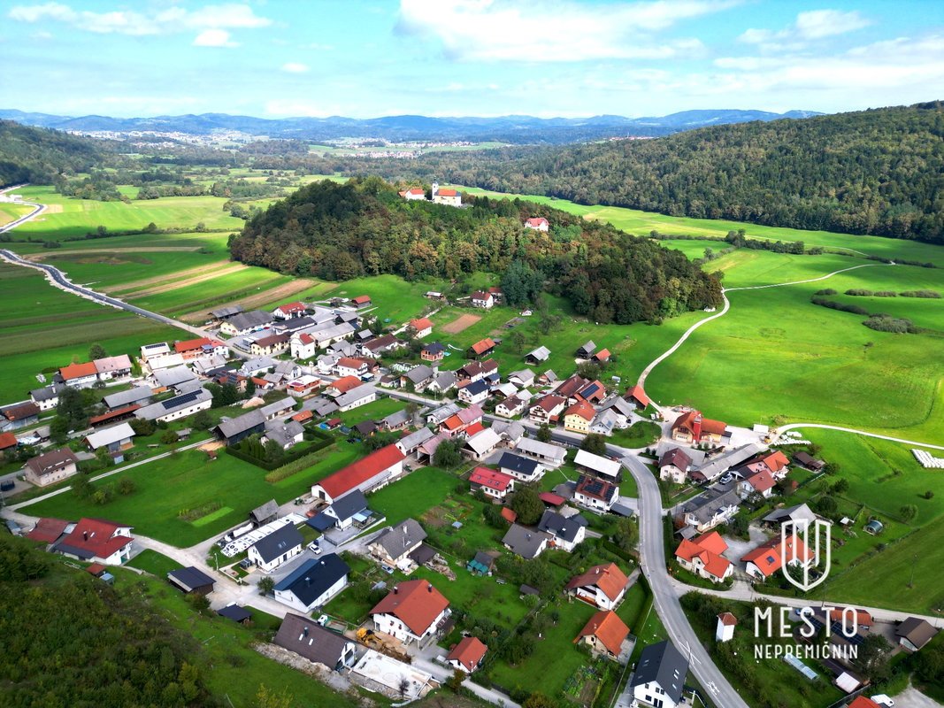 Residential semi-detached unit in Velika Račna (P+1, built in 2022, furnished) – 37