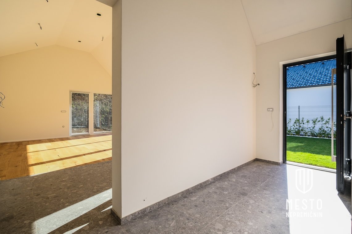 Atrium house in the Cereja neighborhood – 8