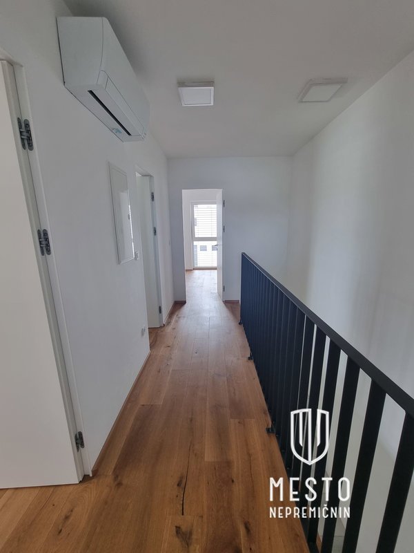 Modern semi-detached unit with a courtyard – Ljubljana, Dobrunje / Litijska Street – 12