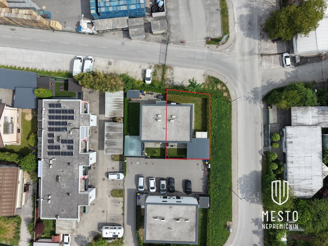 Modern semi-detached unit with a courtyard – Ljubljana, Dobrunje / Litijska Street – 19