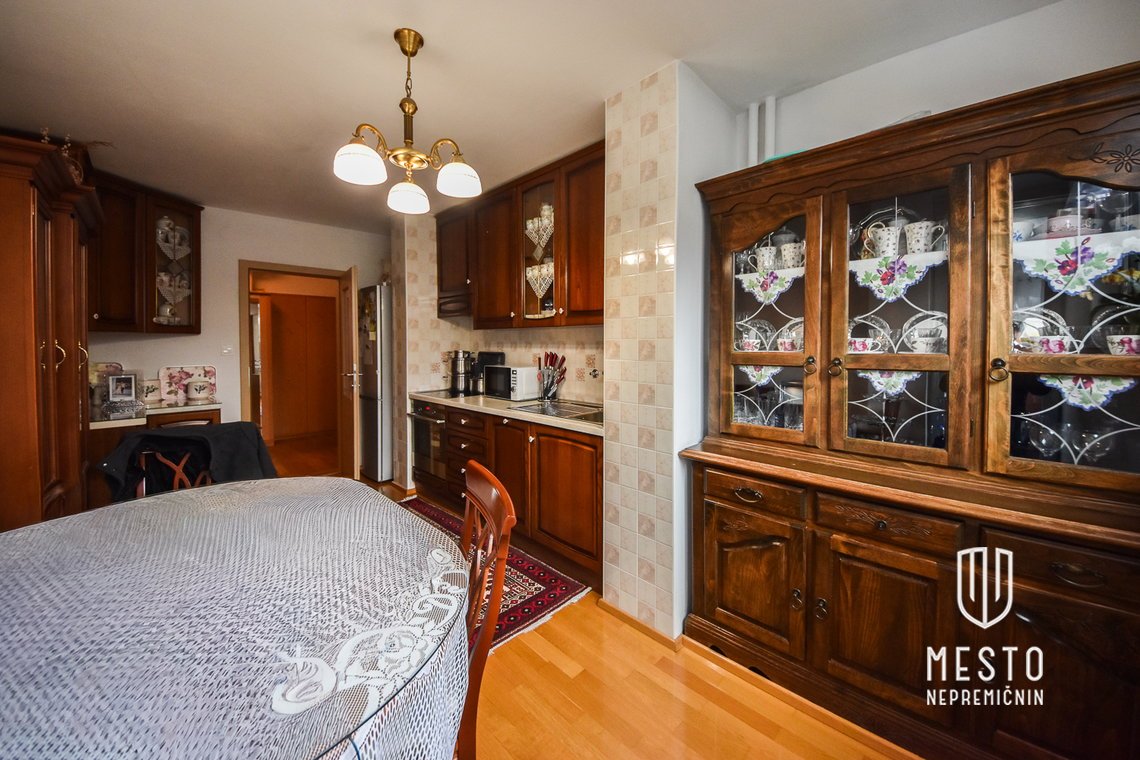 Three-and-a-half-room apartment in Šiška – 2
