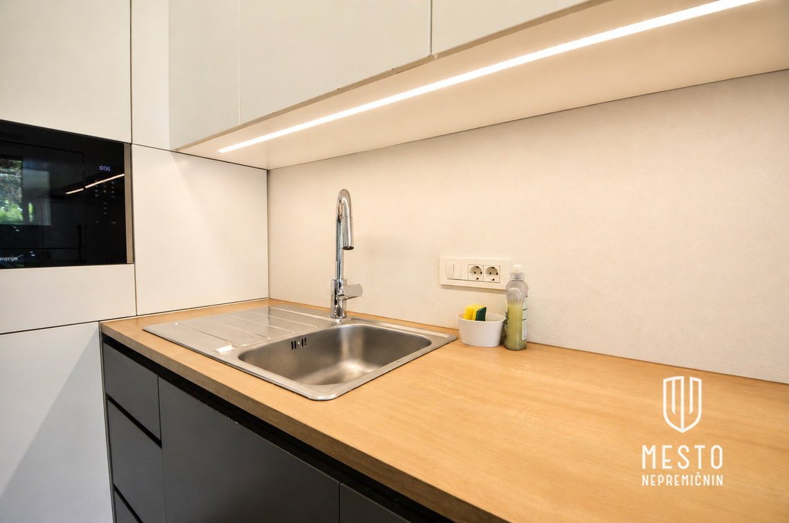 (P /4 floors, built in 2016) – 10
