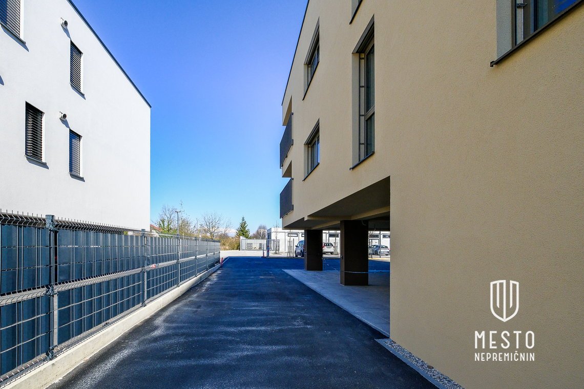 Three-bedroom apartment in Vila Block Slape 2 – 15