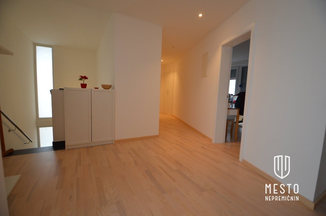 Exclusive detached house with pool and wellness in Ježica, Ljubljana – 21