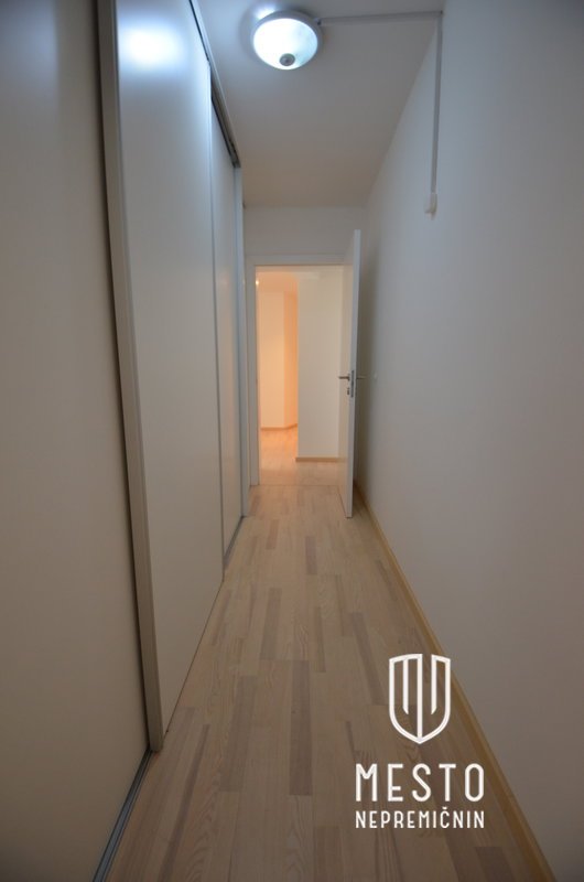 Exclusive detached house with pool and wellness in Ježica, Ljubljana – 31