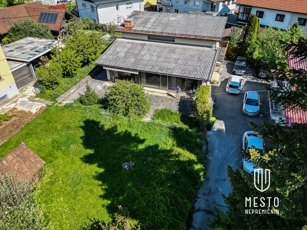 Detached house in the center of Grosuplje – 8