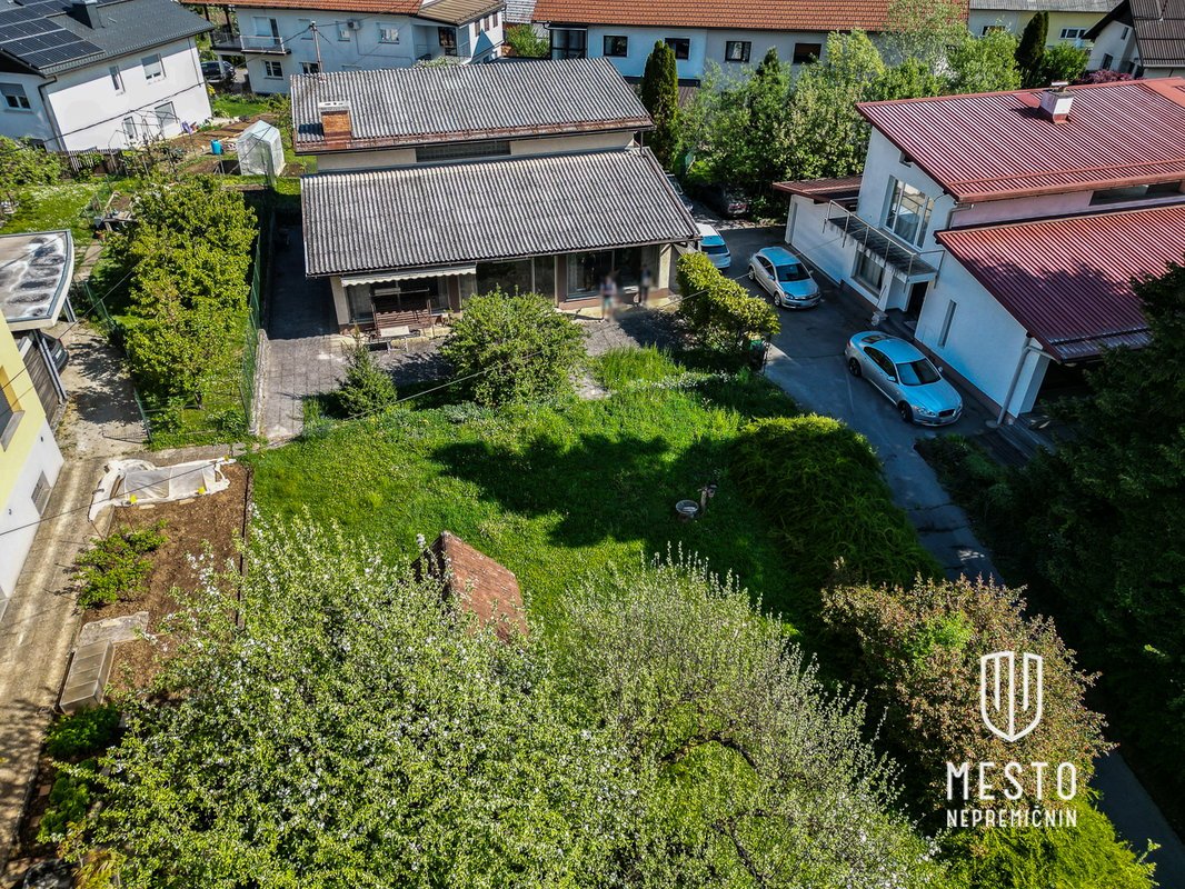 Detached house in the center of Grosuplje – 9