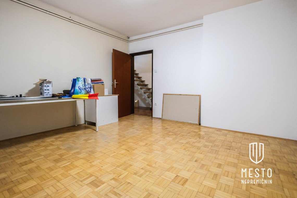 Six-room apartment in Vrhnika - Verd – 6
