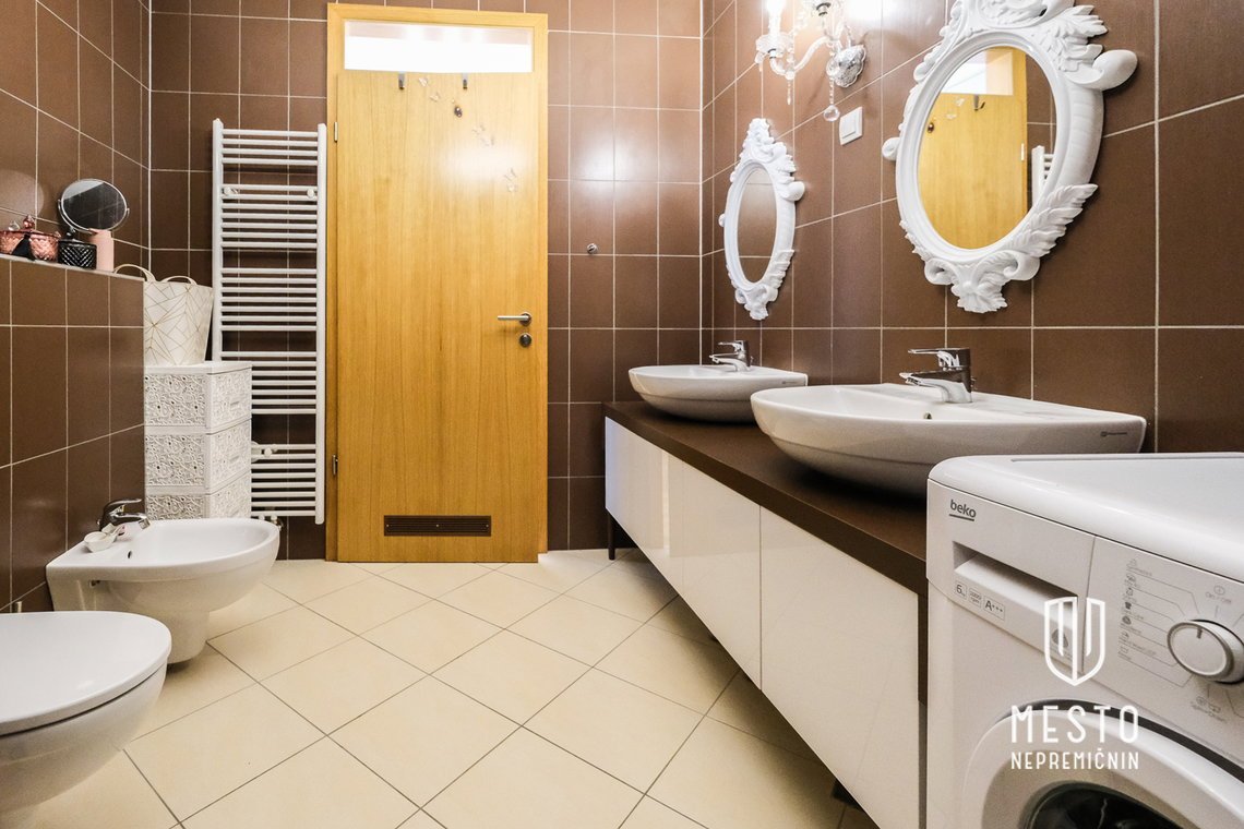 Two-bedroom apartment in Šiška - Celovški dvori – 9