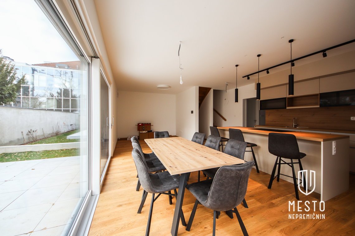Duplex / two-family house in Rožni Dolini – 8