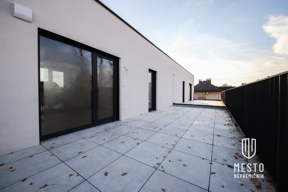 Duplex / two-family house in Rožni Dolini – 24
