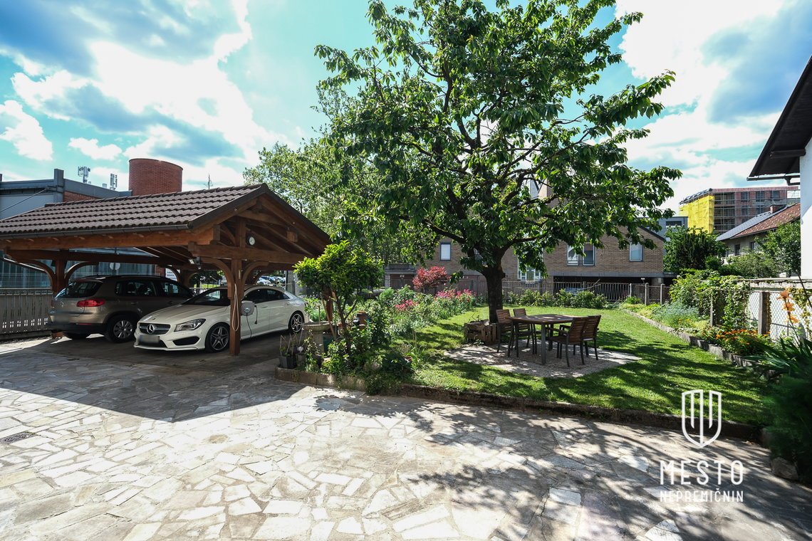 Detached house with great potential in Bežigrad – along PST – 4