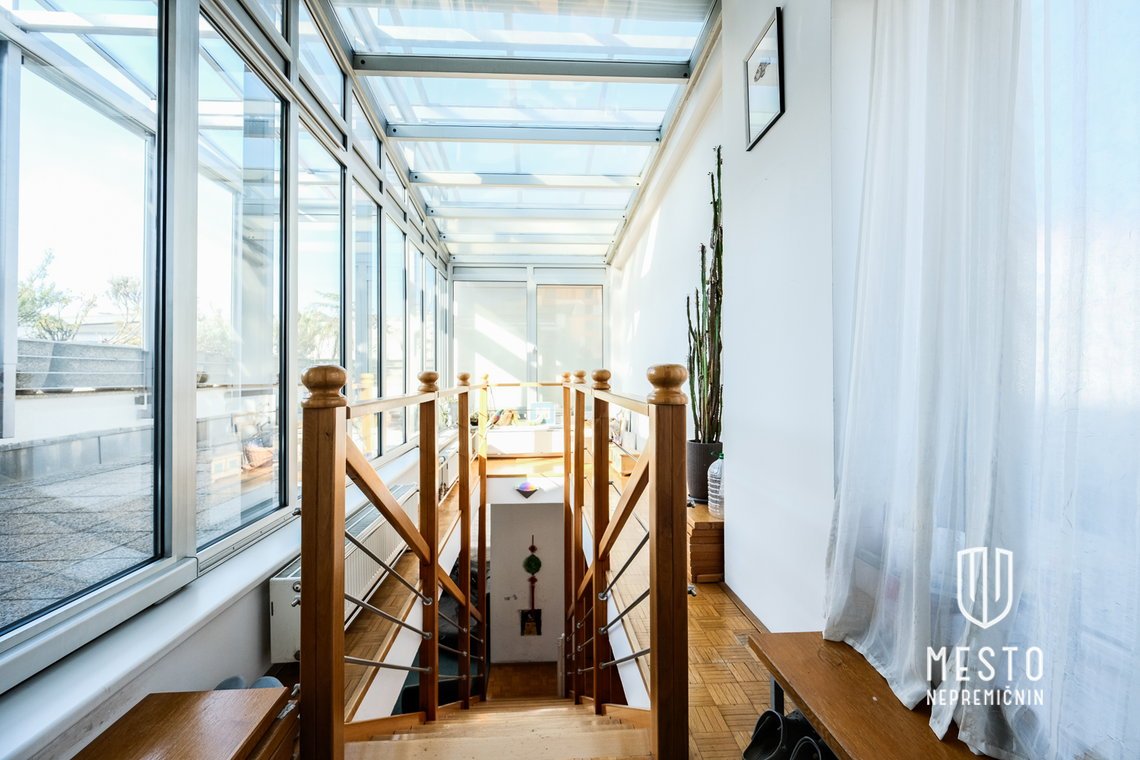 5-bedroom duplex penthouse apartment in Zupančičeva jama – 2