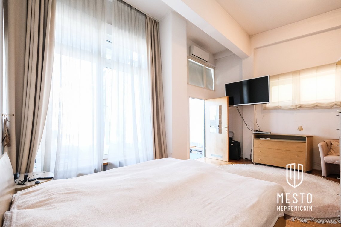 5-bedroom duplex penthouse apartment in Zupančičeva jama – 7
