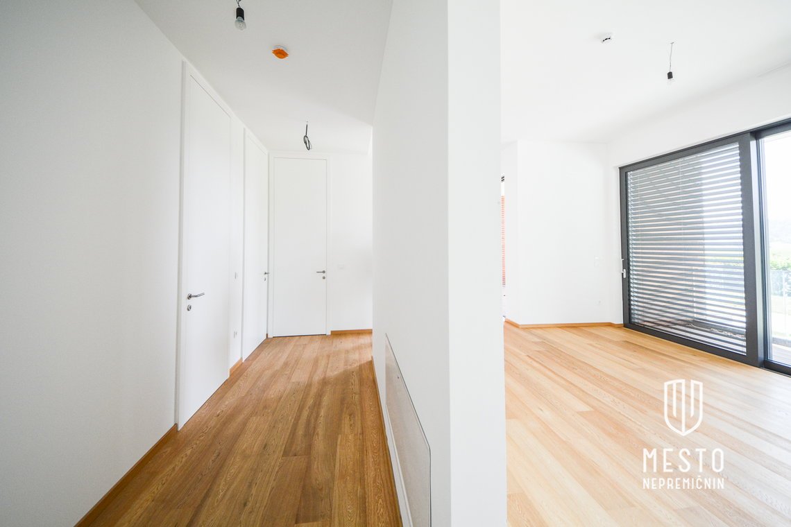 Deluxe 3-bedroom apartment in Residence Preska – 3