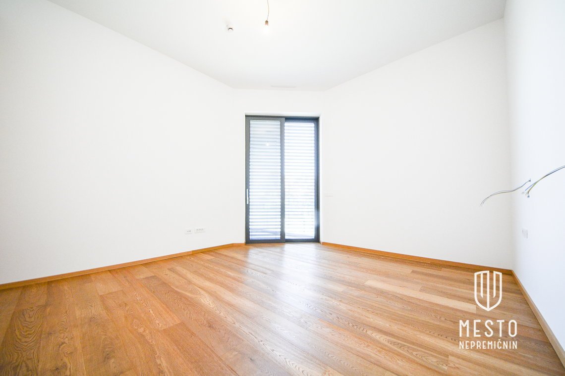 Deluxe 3-bedroom apartment in Residence Preska – 5