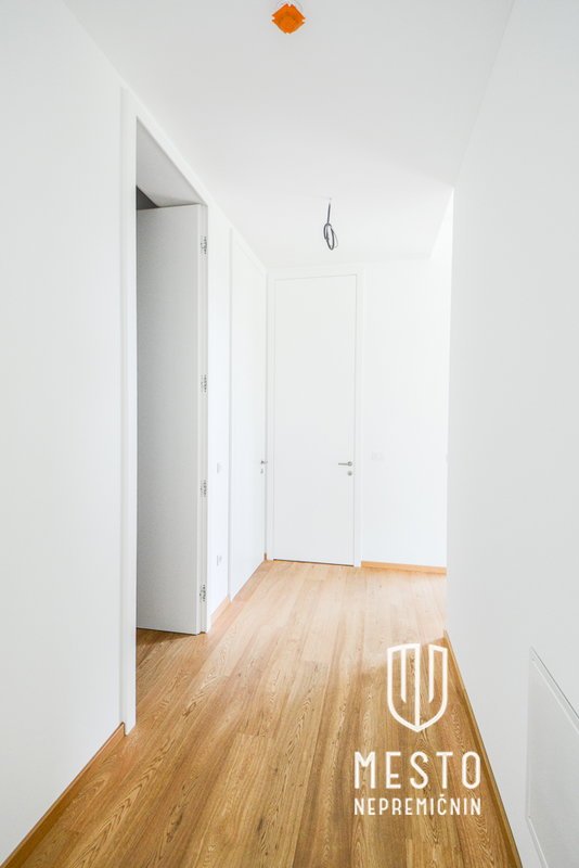 Deluxe 3-bedroom apartment in Residence Preska – 6