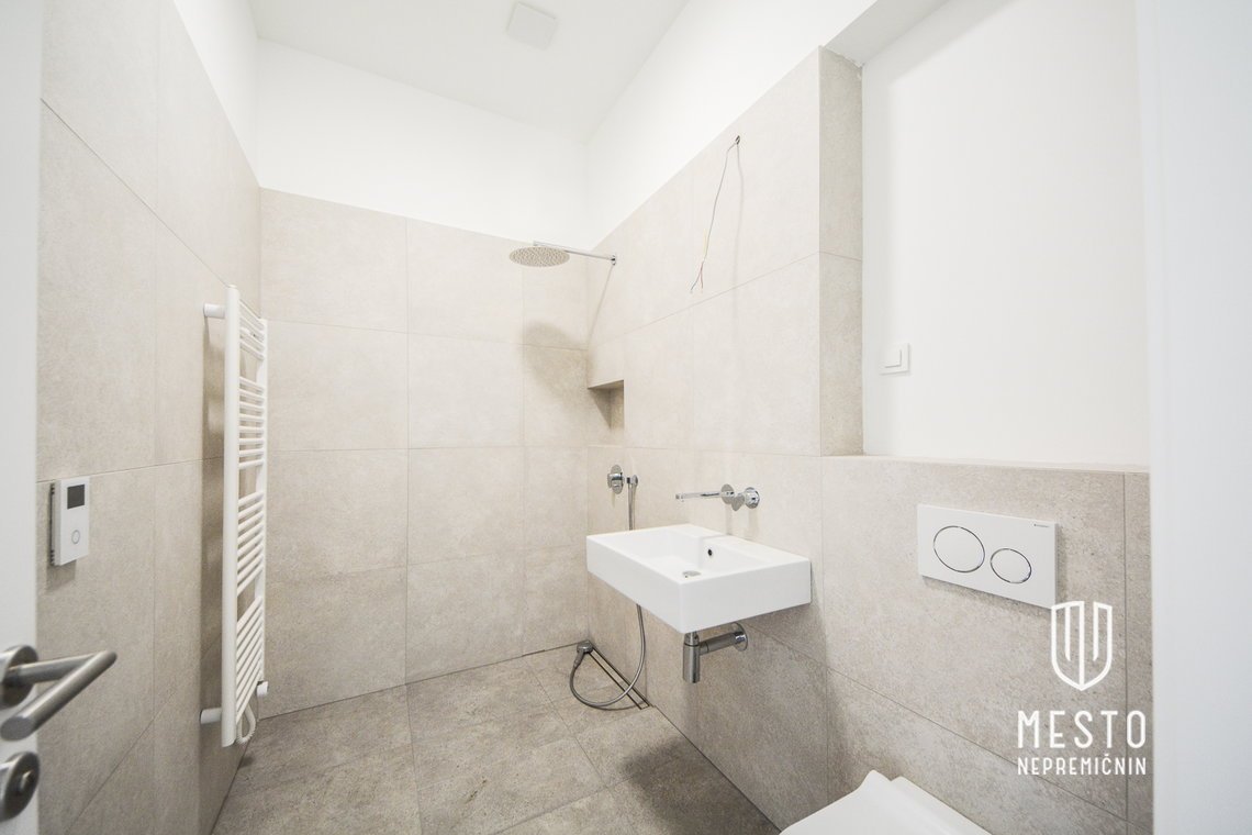 Deluxe 3-bedroom apartment in Residence Preska – 8