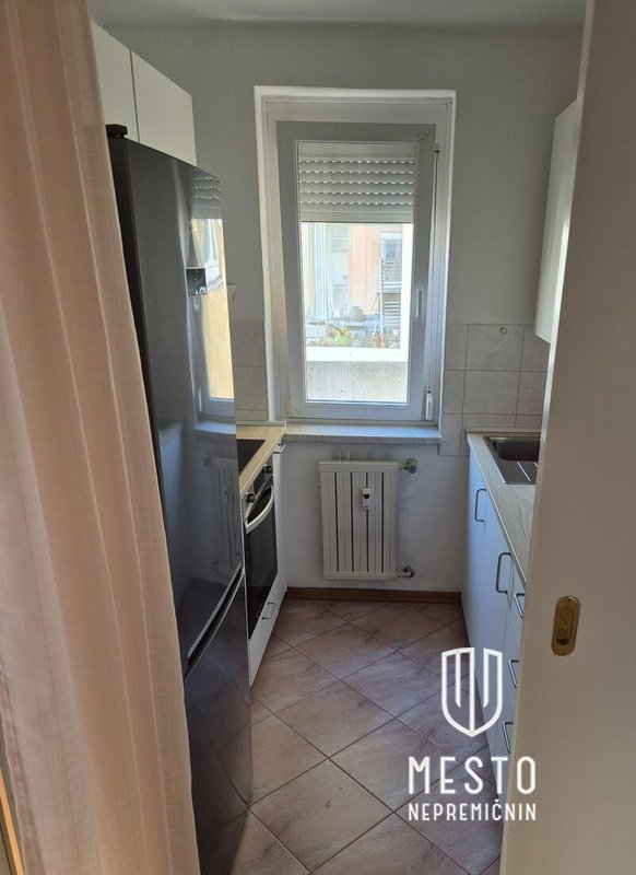Two-and-a-half-room apartment in Bežigrad – BS3 – 3