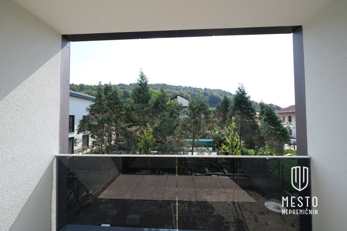 Three-bedroom apartment in Nadgorica – 4