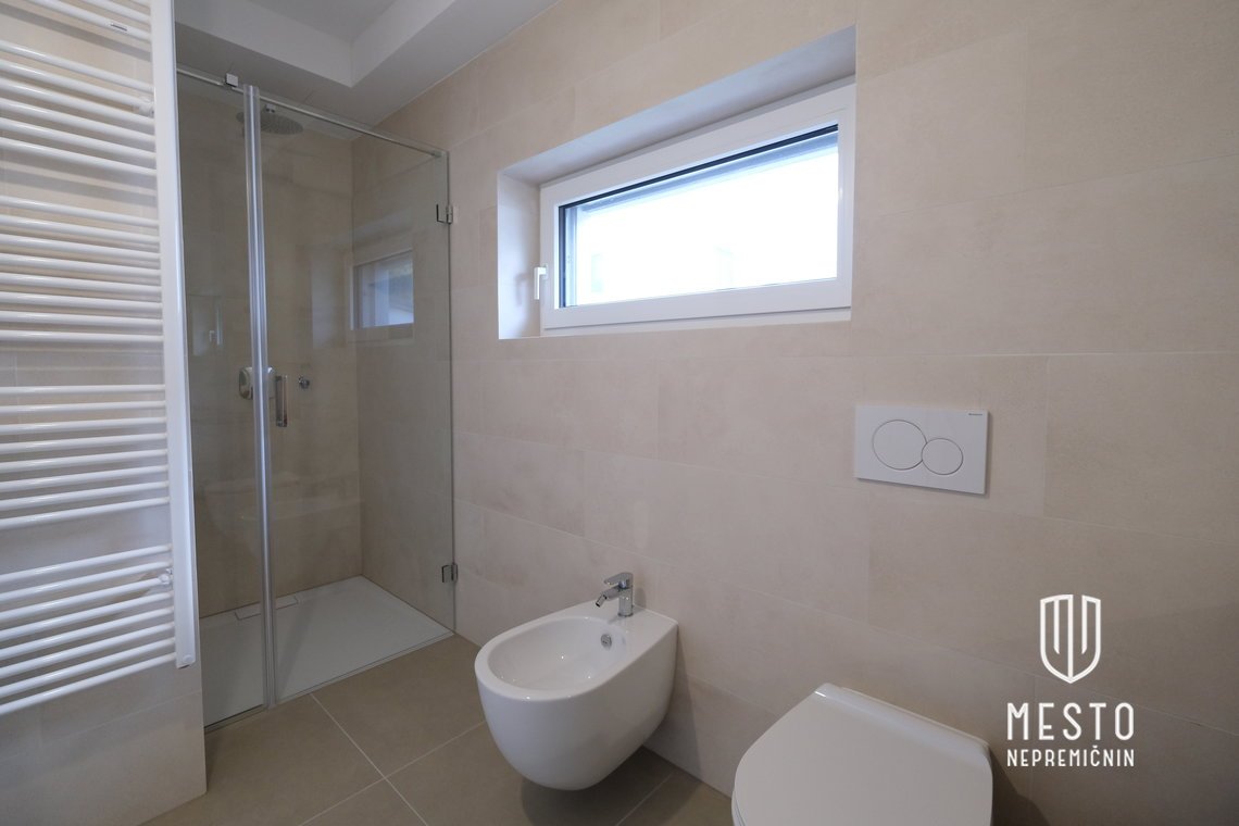 Three-bedroom apartment in Nadgorica – 7