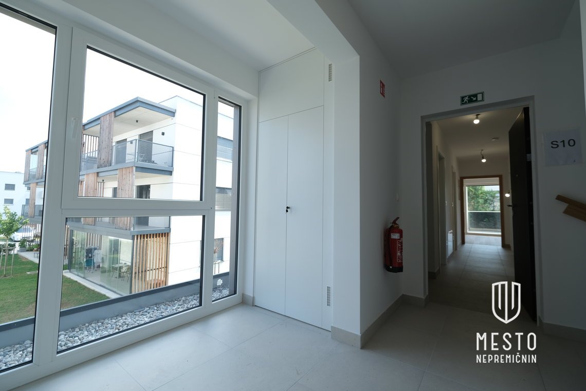 Three-bedroom apartment in Nadgorica – 9